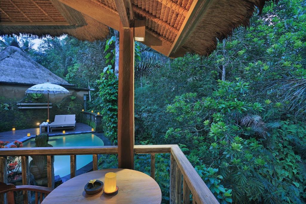 Hot Spring with Lake View